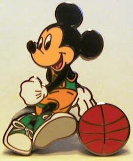 MICKEY MOUSE Playing BASKETBALL Behind the Back Pass Disney 2003 LE Pin